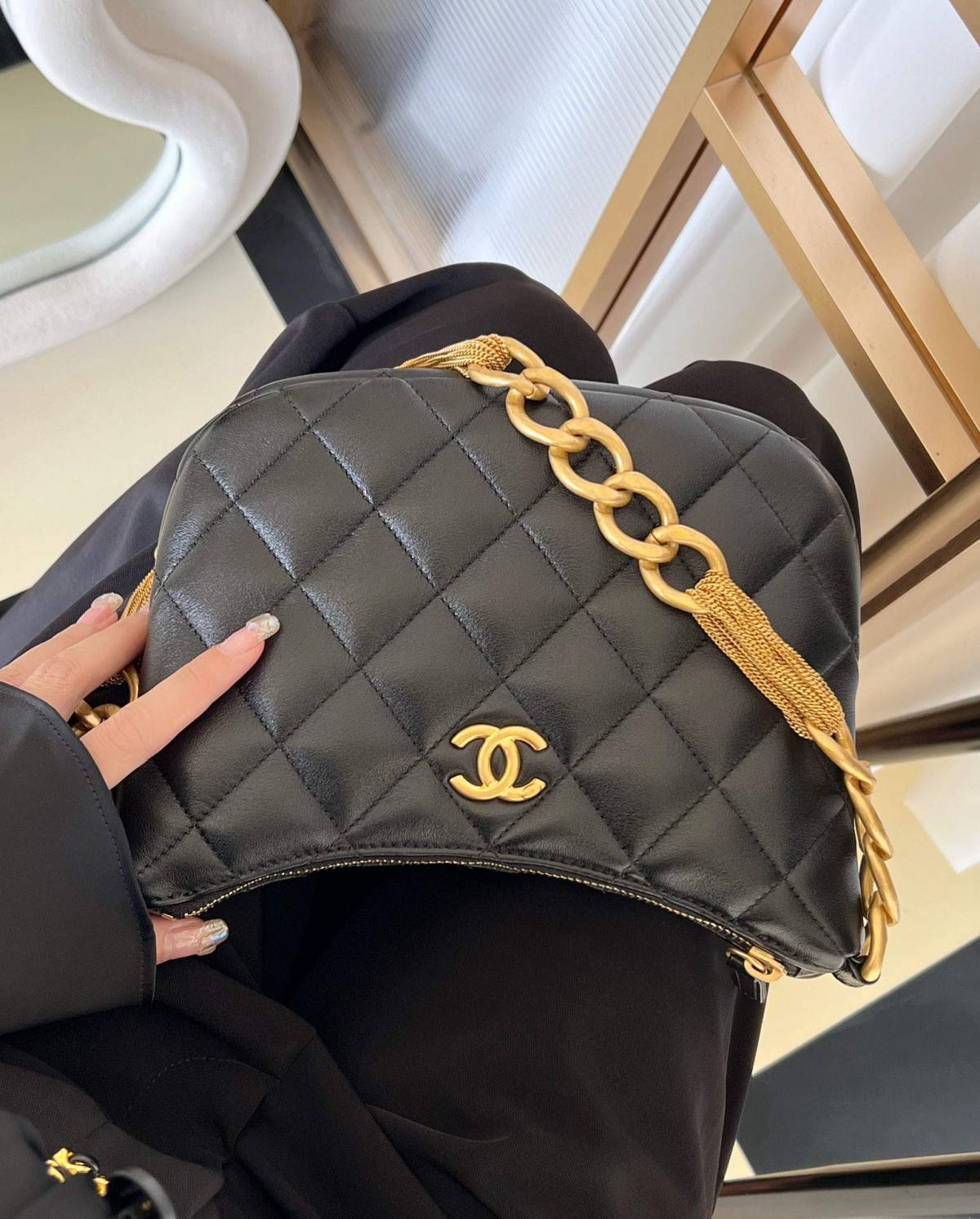 Ellebag’s 1:1 Replica of the Chanel 23A Hobo Bag: A Timeless Fusion of Retro Elegance and Modern Craftsmanship(2025 May Updated)-Paras laatu väärennetty Louis Vuitton laukku verkkokauppa, replika suunnittelija laukku ru