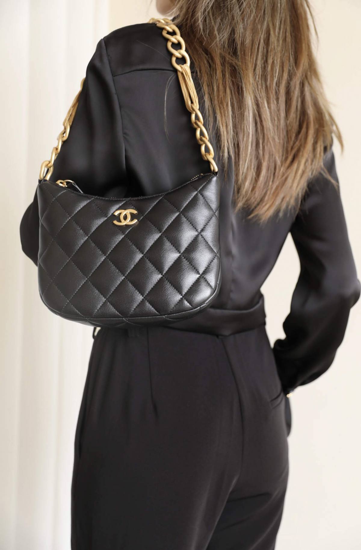 Ellebag’s 1:1 Replica of the Chanel 23A Hobo Bag: A Timeless Fusion of Retro Elegance and Modern Craftsmanship(2025 May Updated)-Paras laatu väärennetty Louis Vuitton laukku verkkokauppa, replika suunnittelija laukku ru