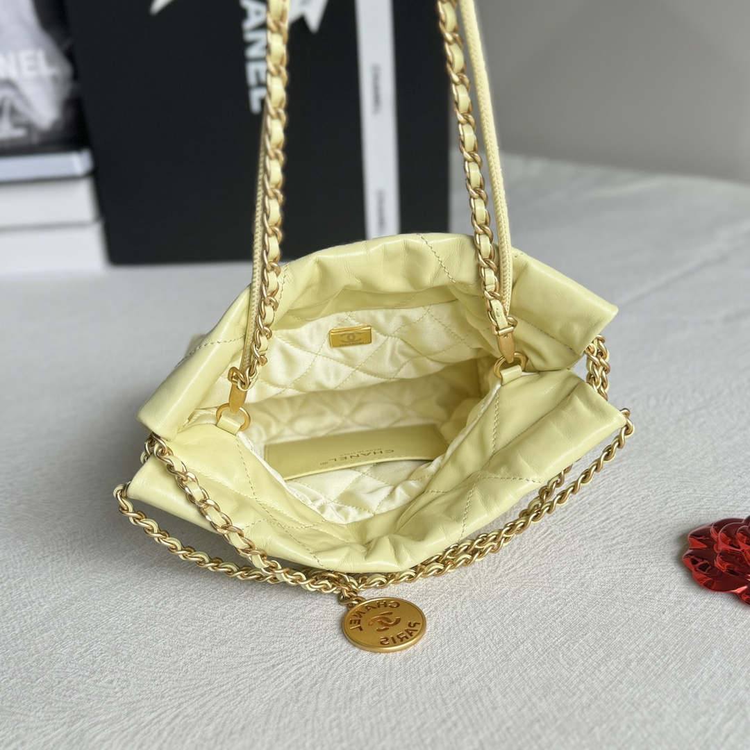 Ellebag’s 1:1 Replica of the Chanel 23S 22Mini Bag in “Chick Yellow”: A Masterpiece of Playful Elegance(2025 May Updated)-Best Quality adịgboroja Louis vuitton akpa Online Store, oyiri mmebe akpa ru