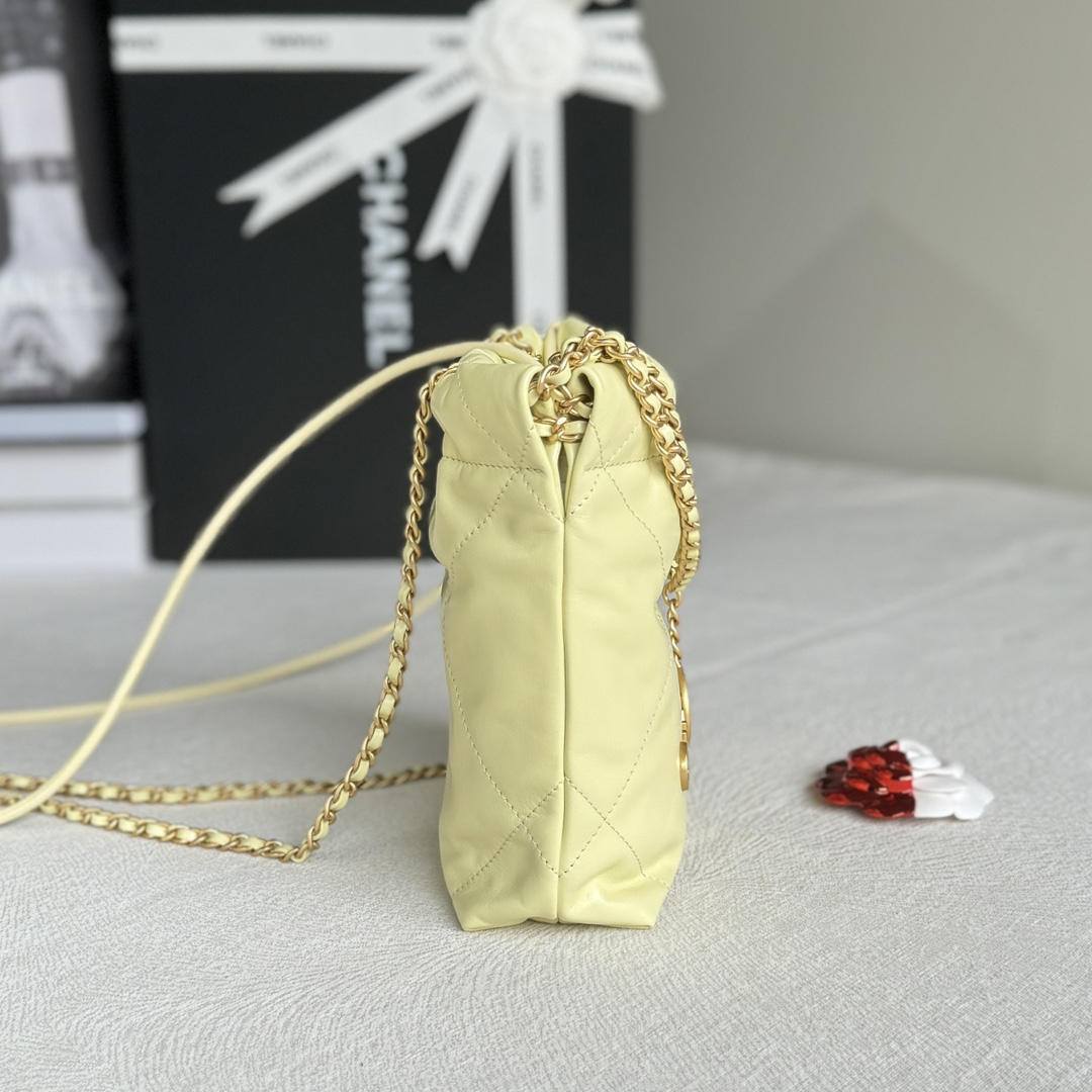 Ellebag’s 1:1 Replica of the Chanel 23S 22Mini Bag in “Chick Yellow”: A Masterpiece of Playful Elegance(2025 May Updated)-Best Quality adịgboroja Louis vuitton akpa Online Store, oyiri mmebe akpa ru