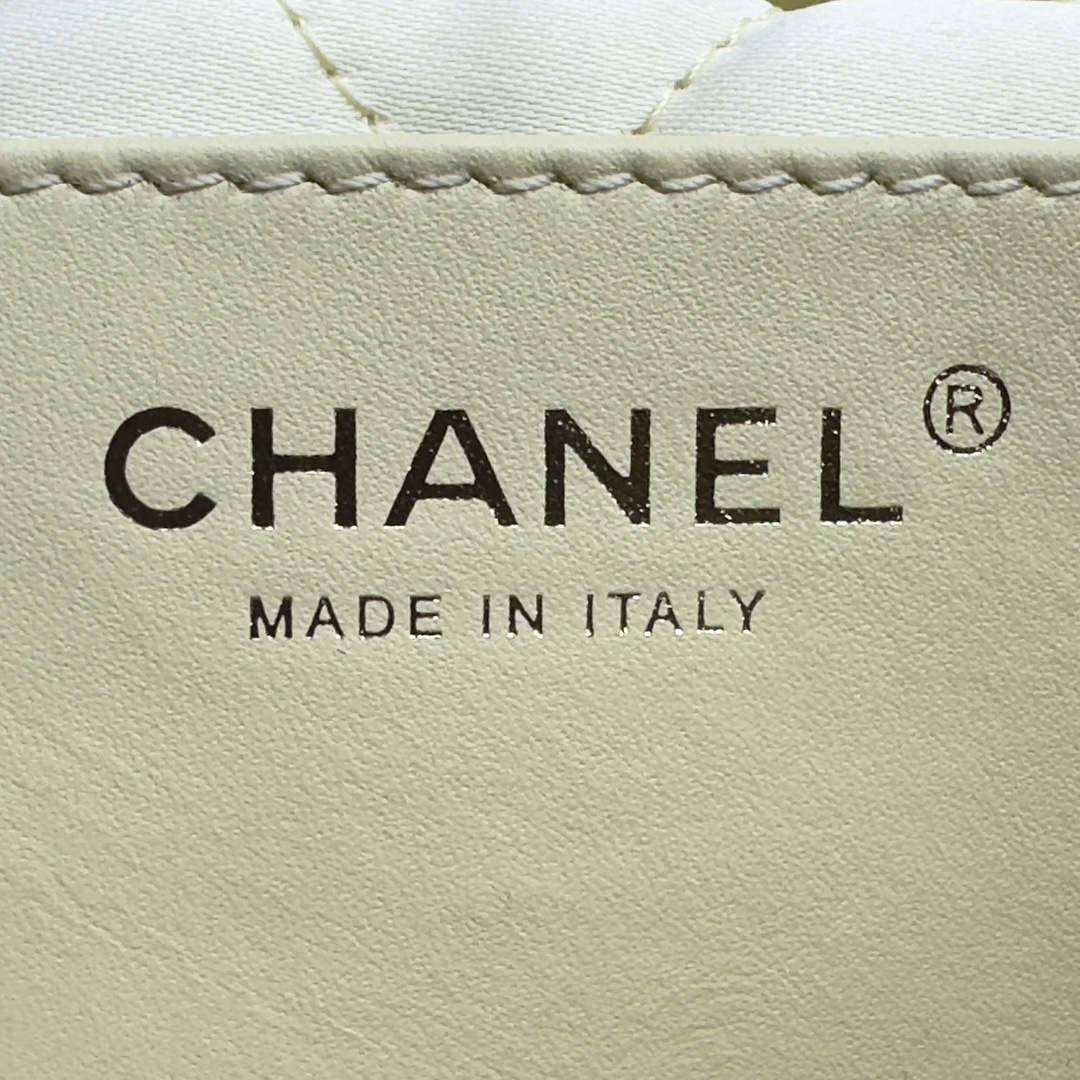 Ellebag’s 1:1 Replica of the Chanel 23S 22Mini Bag in “Chick Yellow”: A Masterpiece of Playful Elegance(2025 May Updated)-Best Quality adịgboroja Louis vuitton akpa Online Store, oyiri mmebe akpa ru