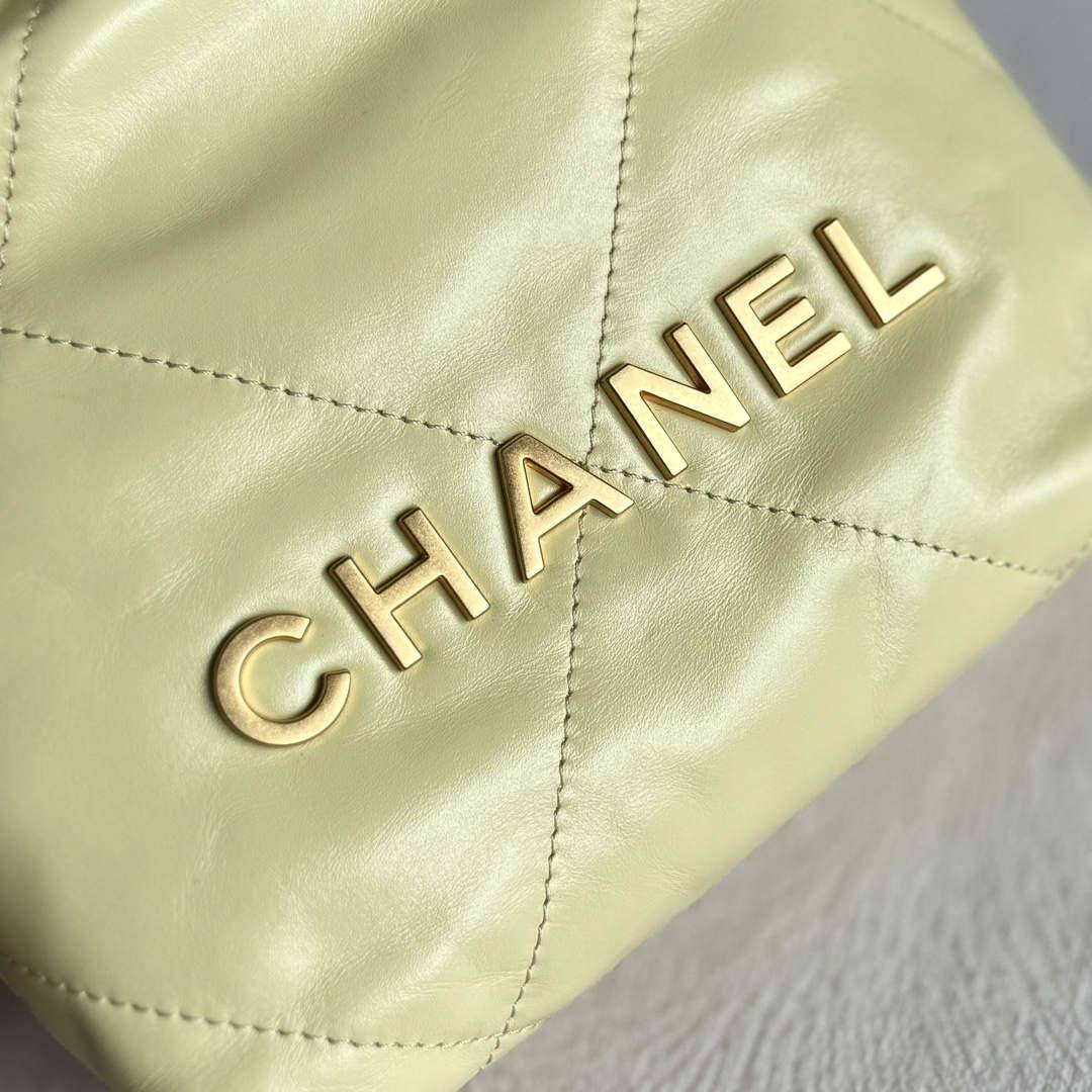 Ellebag’s 1:1 Replica of the Chanel 23S 22Mini Bag in “Chick Yellow”: A Masterpiece of Playful Elegance(2025 May Updated)-Best Quality adịgboroja Louis vuitton akpa Online Store, oyiri mmebe akpa ru