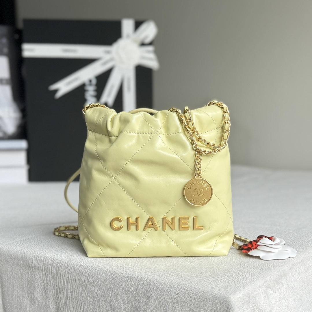 Ellebag’s 1:1 Replica of the Chanel 23S 22Mini Bag in “Chick Yellow”: A Masterpiece of Playful Elegance(2025 May Updated)-Best Quality adịgboroja Louis vuitton akpa Online Store, oyiri mmebe akpa ru