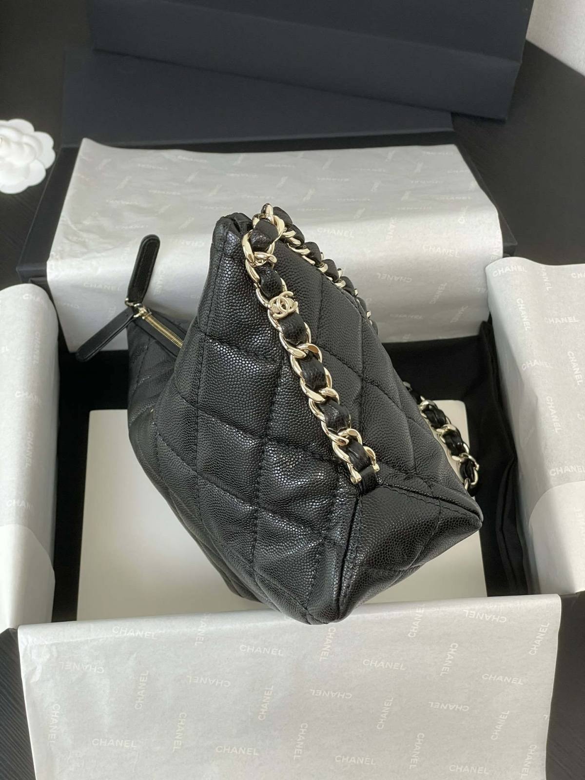 Ellebag’s 1:1 Replica of the Chanel 24P Dumpling Hobo Bag: Effortless Luxury and Durability(Updated June 2025)-Լավագույն որակի կեղծ Louis Vuitton պայուսակների առցանց խանութ, Replica դիզայներական պայուսակ ru