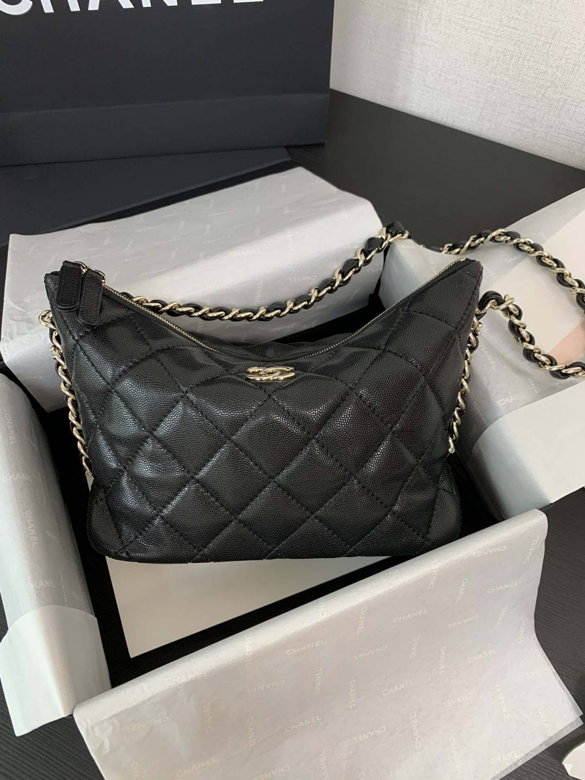 Ellebag’s 1:1 Replica of the Chanel 24P Dumpling Hobo Bag: Effortless Luxury and Durability(Updated June 2025)-Լավագույն որակի կեղծ Louis Vuitton պայուսակների առցանց խանութ, Replica դիզայներական պայուսակ ru