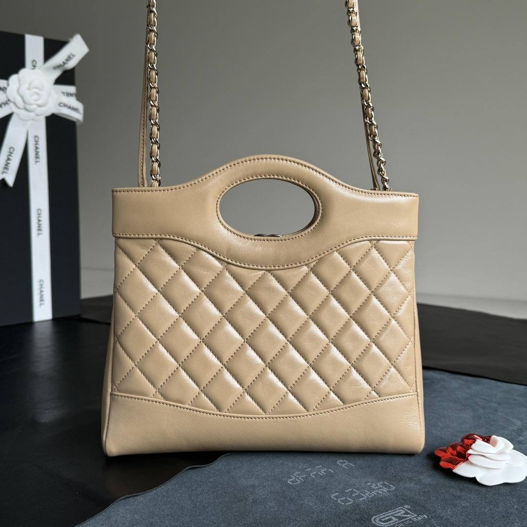Ellebag’s 1:1 Replica of the Chanel 31 Mini Bag: A Masterpiece of Timeless Elegance and Modern Chic(2025 June Updated )-Best Quality Fake Louis Vuitton Bag Online Store, Replica designer bag ru