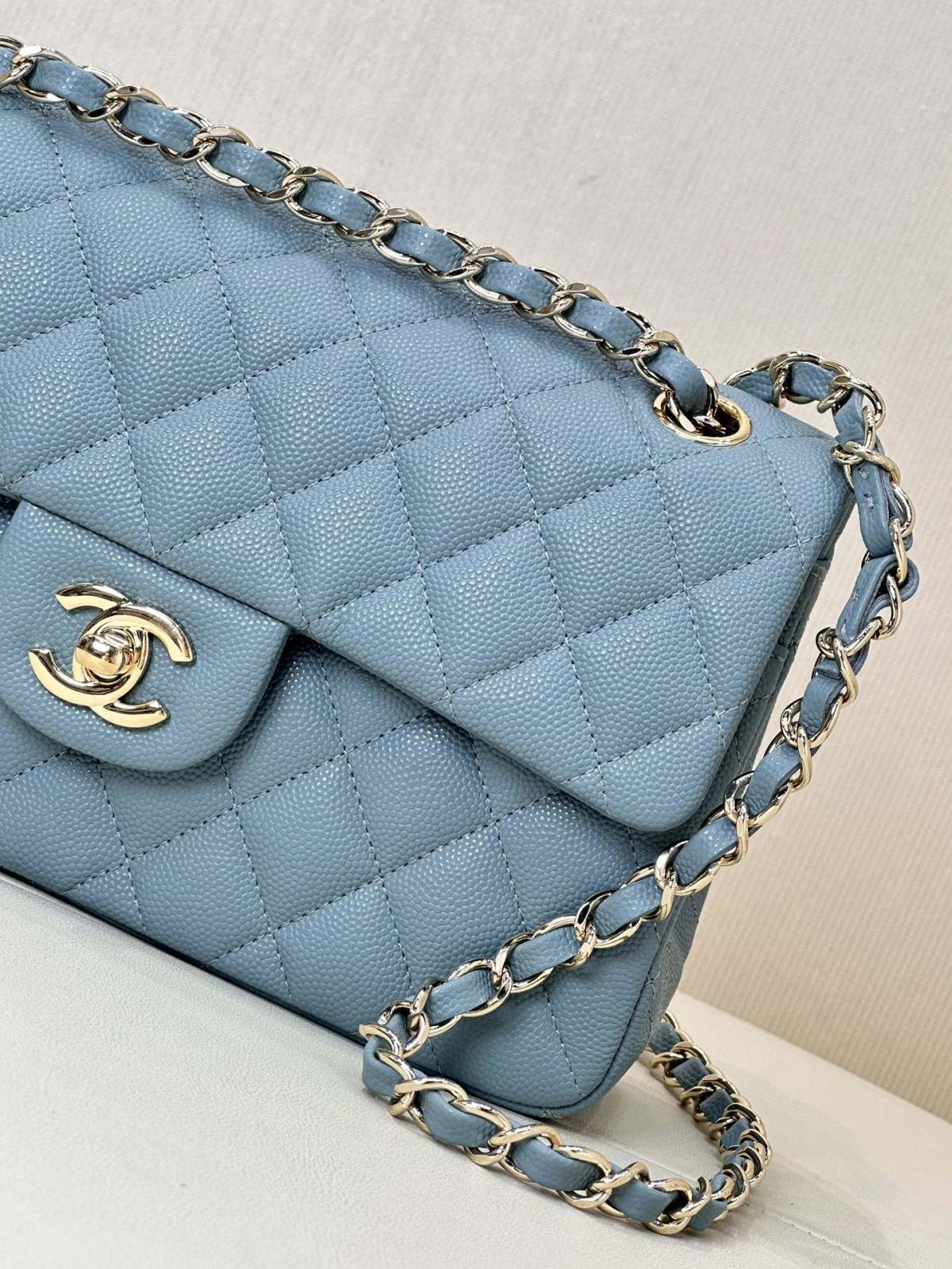 Ellebag’s 1:1 Replica of the Chanel AS1117 Bag: Timeless Elegance and Impeccable Craftsmanship(2025 June Updated)-Best Quality Fake Louis Vuitton Bag Online Store, Replica designer bag ru
