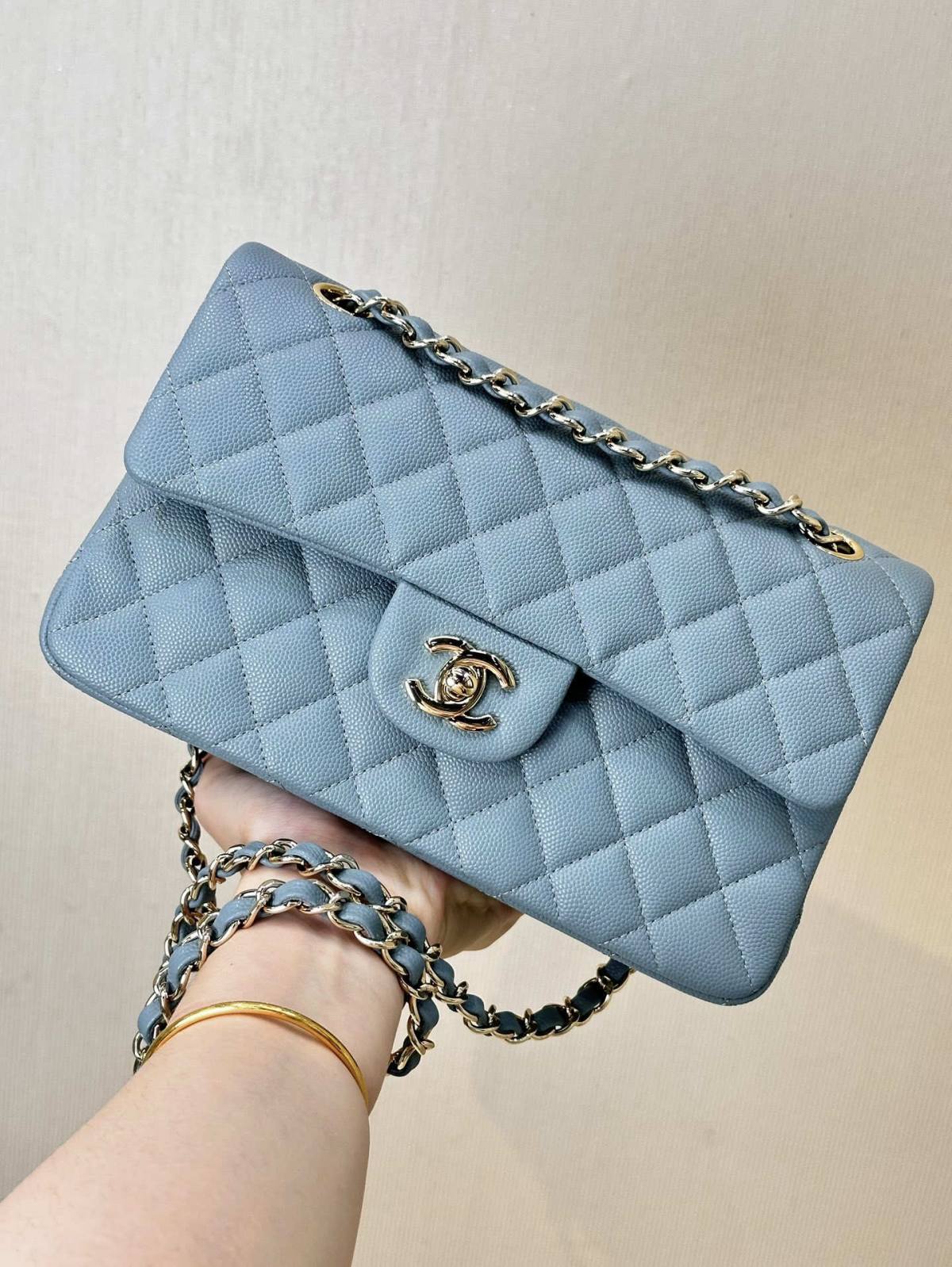 Ellebag’s 1:1 Replica of the Chanel AS1117 Bag: Timeless Elegance and Impeccable Craftsmanship(2025 June Updated)-Best Quality Fake Louis Vuitton Bag Online Store, Replica designer bag ru