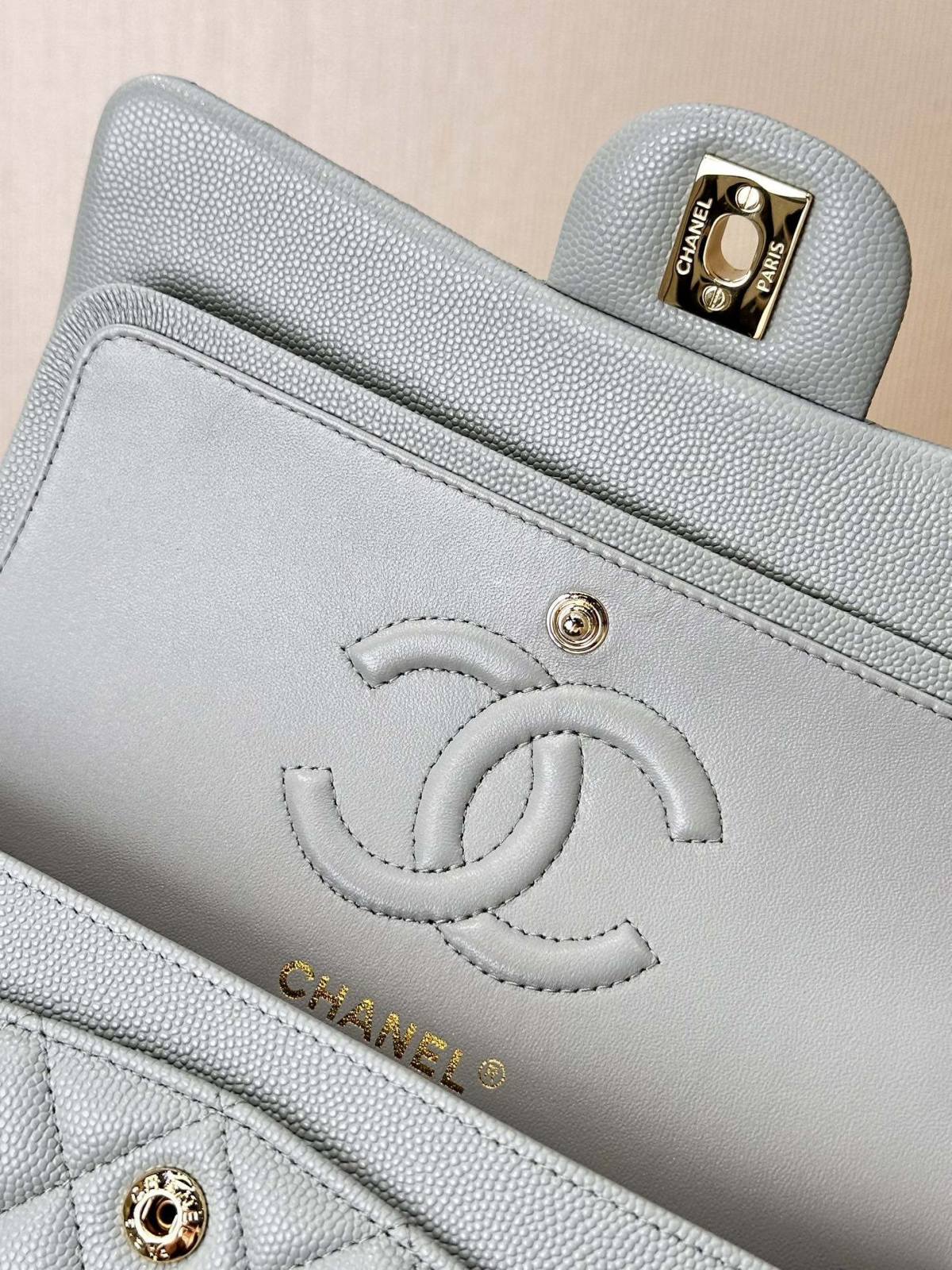 Ellebag’s 1:1 Replica of the Chanel AS1117 Bag: Timeless Elegance and Impeccable Craftsmanship(2025 June Updated)-Best Quality Fake Louis Vuitton Bag Online Store, Replica designer bag ru