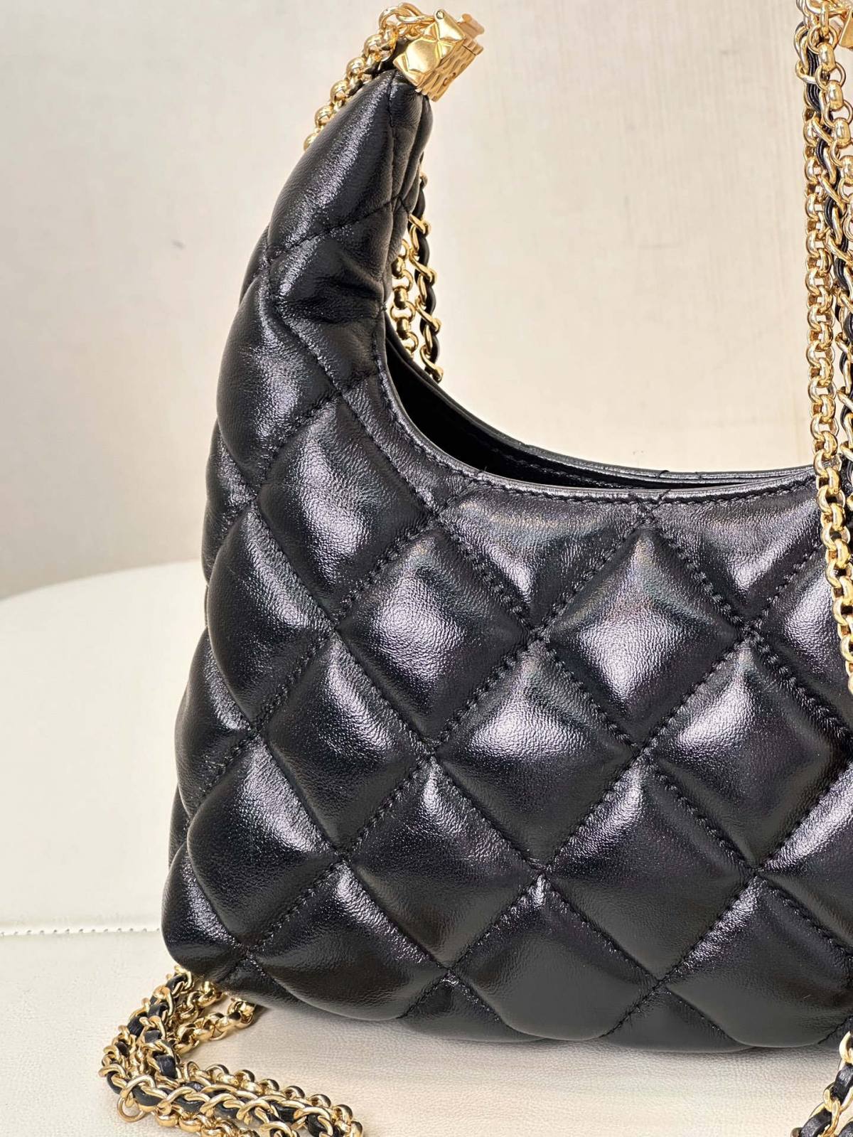 Ellebag’s 1:1 Replica of the Chanel AS4966: A Masterful Fusion of Retro Elegance and Modern Functionality(2025 June Updated)-Best Quality Fake Louis Vuitton Bag Online Store, Replica designer bag ru