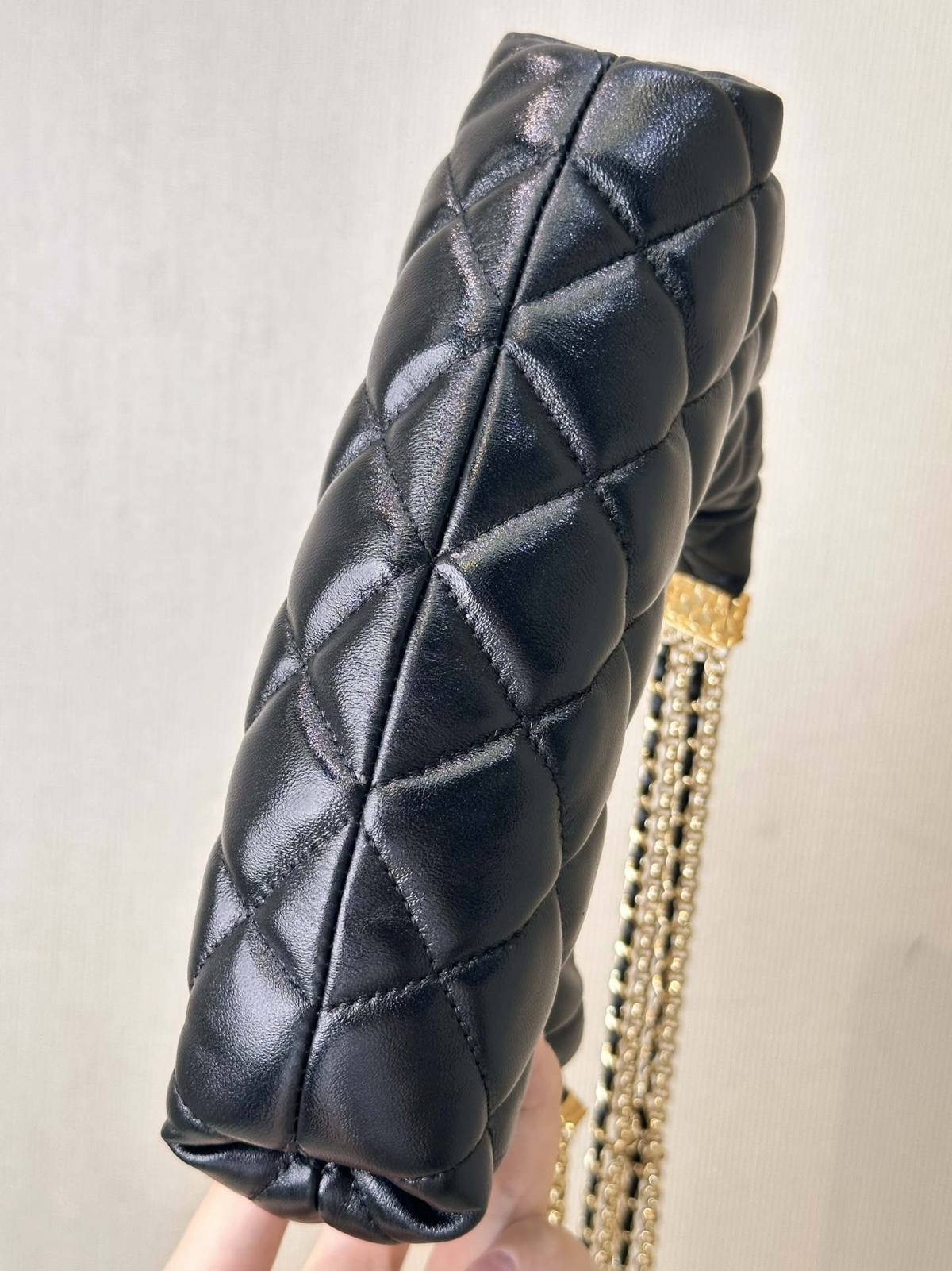 Ellebag’s 1:1 Replica of the Chanel AS4966: A Masterful Fusion of Retro Elegance and Modern Functionality(2025 June Updated)-Best Quality Fake Louis Vuitton Bag Online Store, Replica designer bag ru
