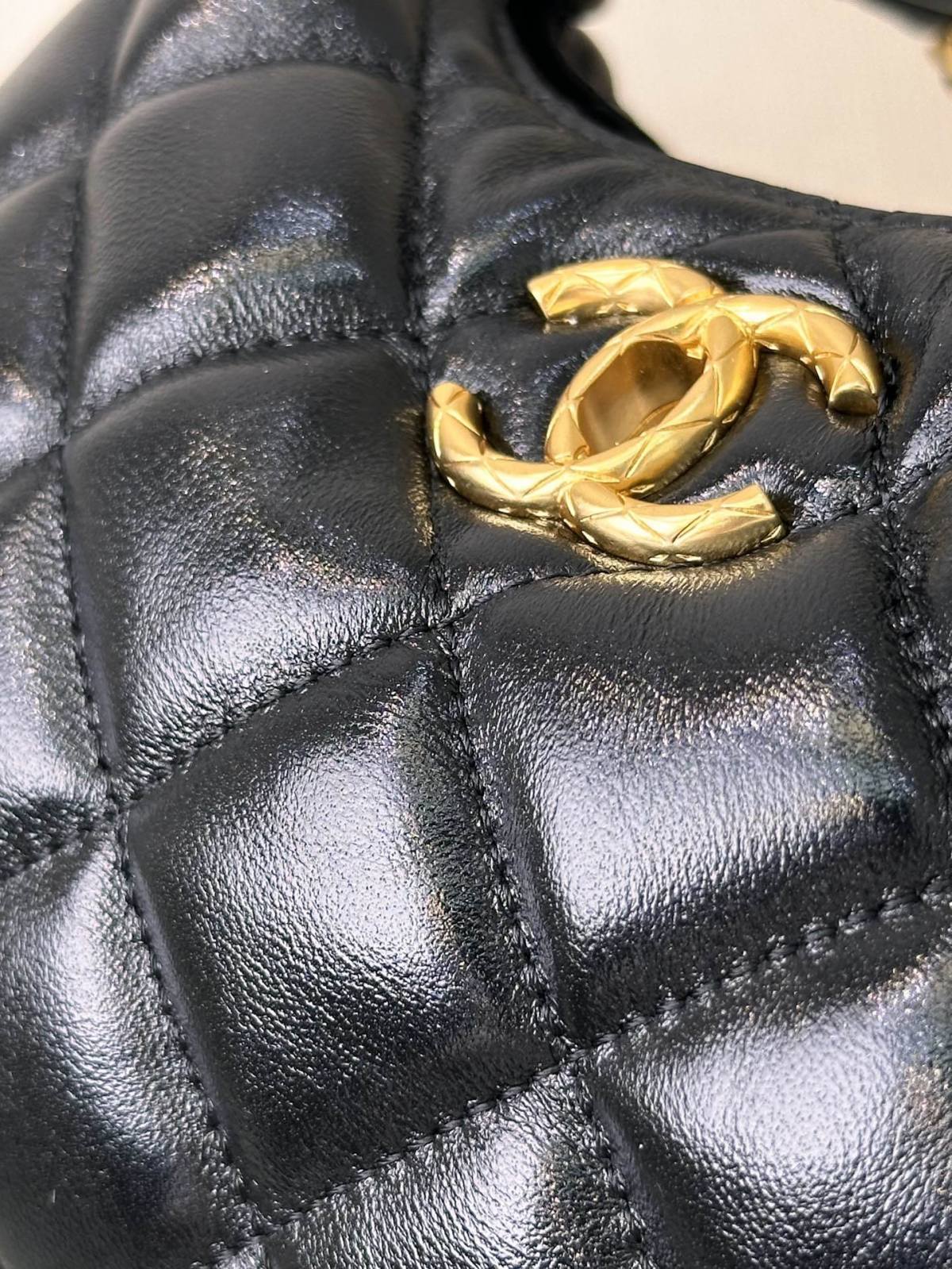 Ellebag’s 1:1 Replica of the Chanel AS4966: A Masterful Fusion of Retro Elegance and Modern Functionality(2025 June Updated)-Best Quality Fake Louis Vuitton Bag Online Store, Replica designer bag ru