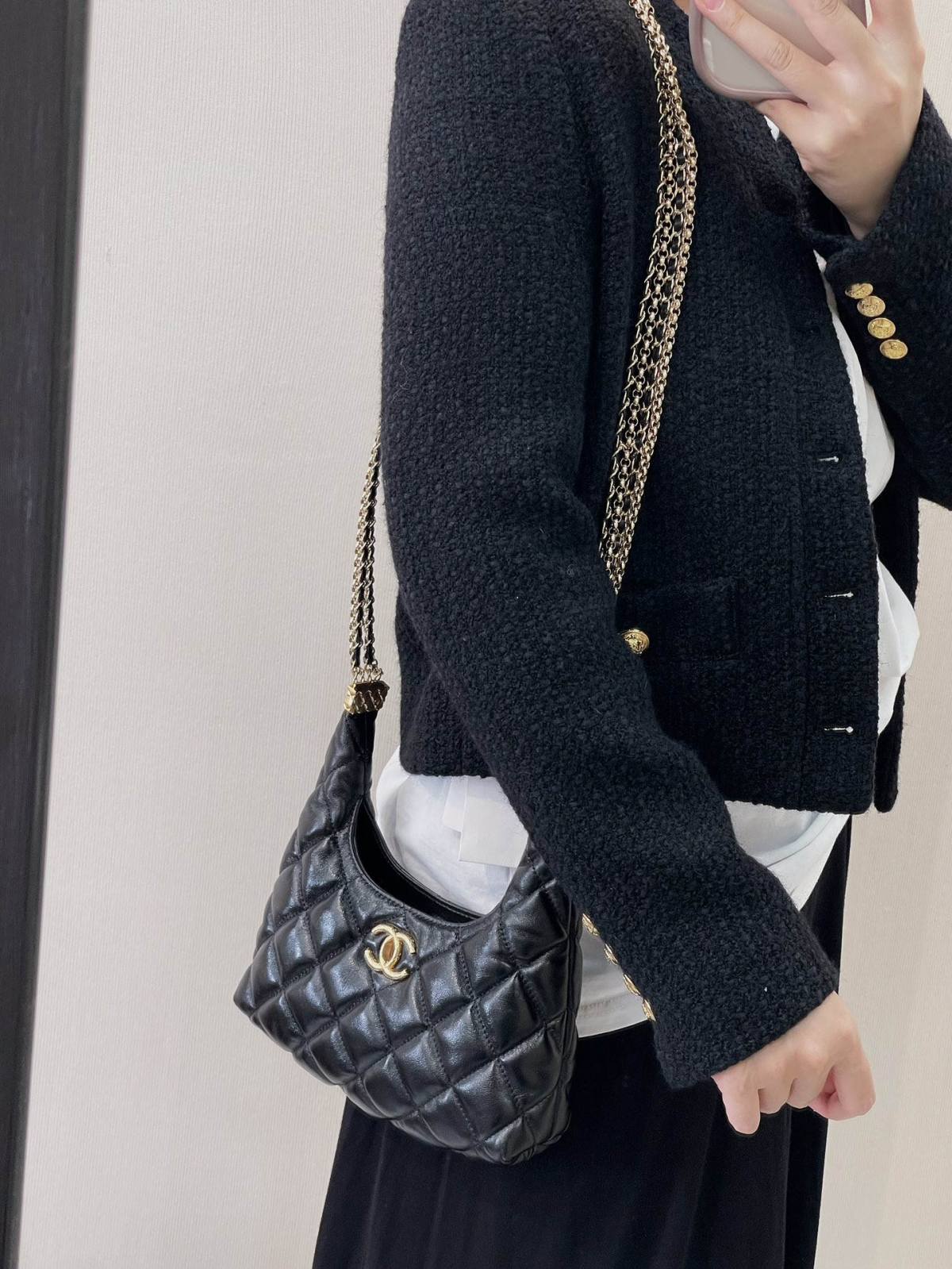 Ellebag’s 1:1 Replica of the Chanel AS4966: A Masterful Fusion of Retro Elegance and Modern Functionality(2025 June Updated)-Best Quality Fake Louis Vuitton Bag Online Store, Replica designer bag ru