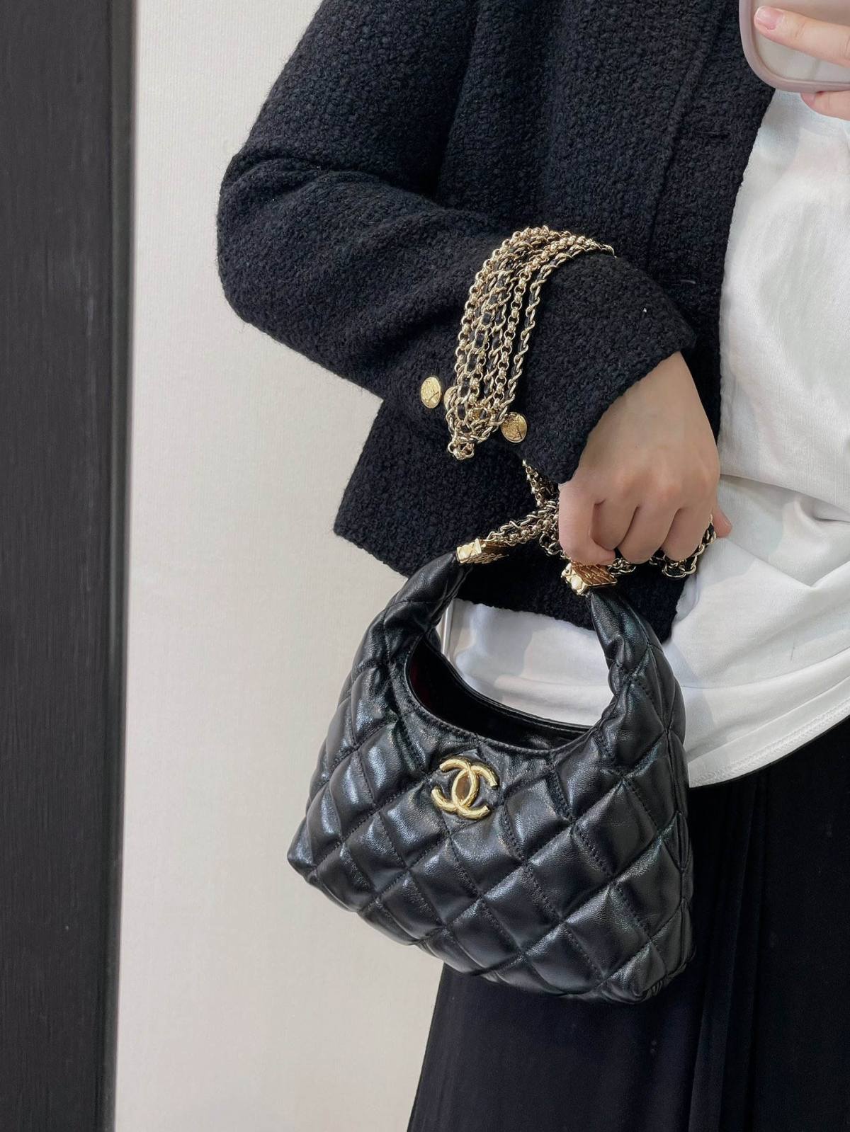 Ellebag’s 1:1 Replica of the Chanel AS4966: A Masterful Fusion of Retro Elegance and Modern Functionality(2025 June Updated)-Best Quality Fake Louis Vuitton Bag Online Store, Replica designer bag ru