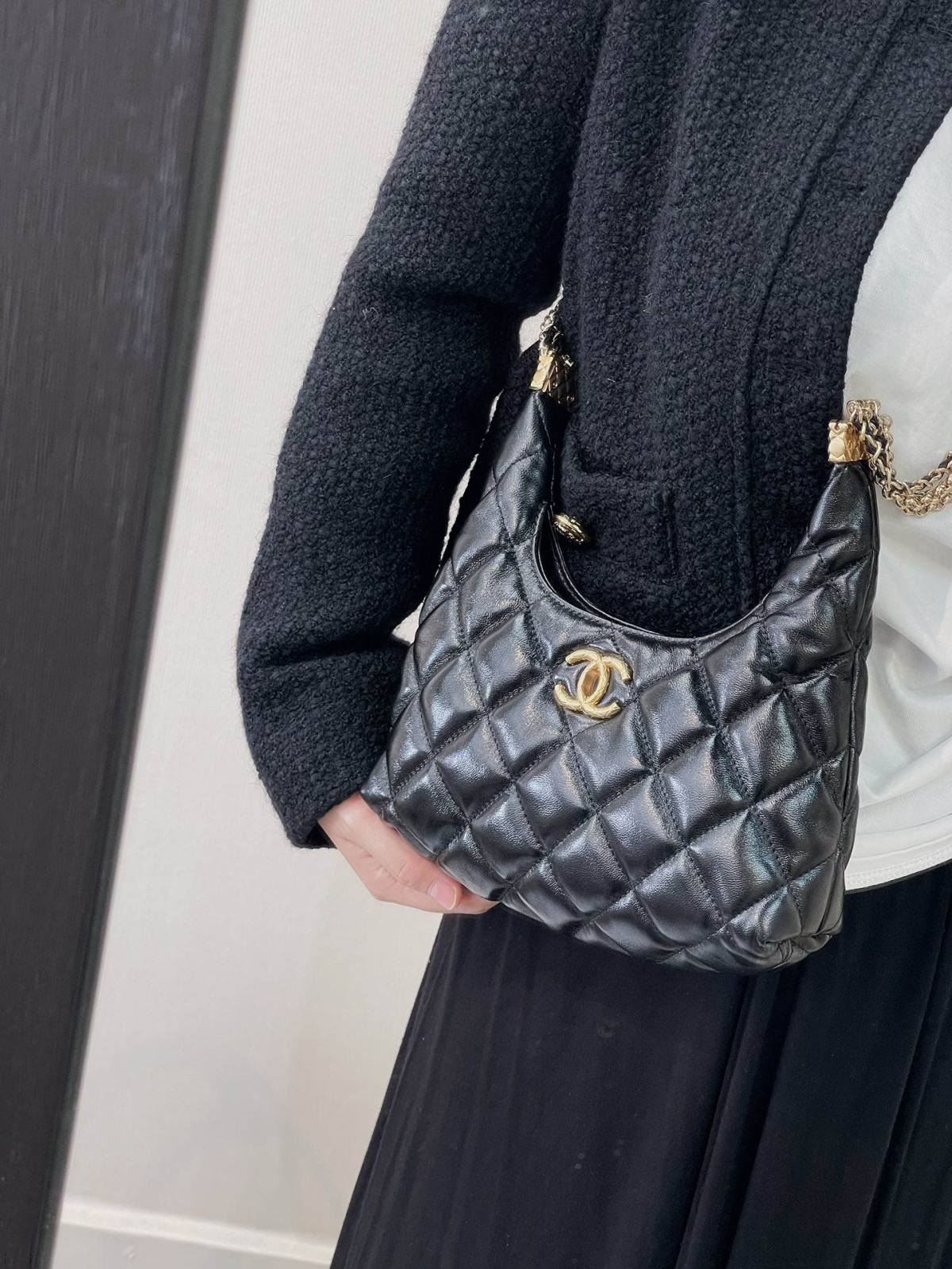Ellebag’s 1:1 Replica of the Chanel AS4966: A Masterful Fusion of Retro Elegance and Modern Functionality(2025 June Updated)-Best Quality Fake Louis Vuitton Bag Online Store, Replica designer bag ru