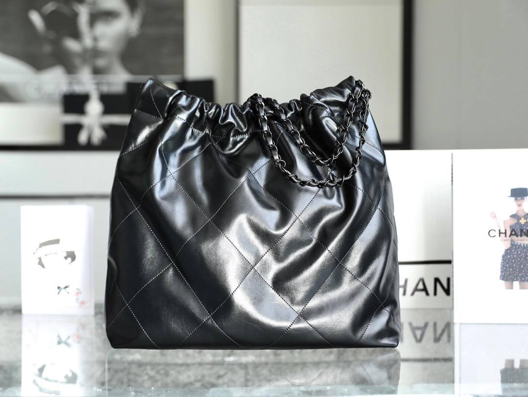 Ellebag’s 1:1 Replica of the Chanel So Black 22 Bag: A Masterpiece of Modern Luxury(2025 July Updated)-Loja online de bolsa Louis Vuitton falsa de melhor qualidade, bolsa de designer de réplica ru