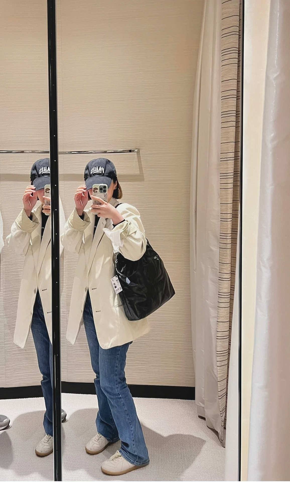 Ellebag’s 1:1 Replica of the Chanel So Black 22 Bag: A Masterpiece of Modern Luxury(2025 July Updated)-Loja online de bolsa Louis Vuitton falsa de melhor qualidade, bolsa de designer de réplica ru