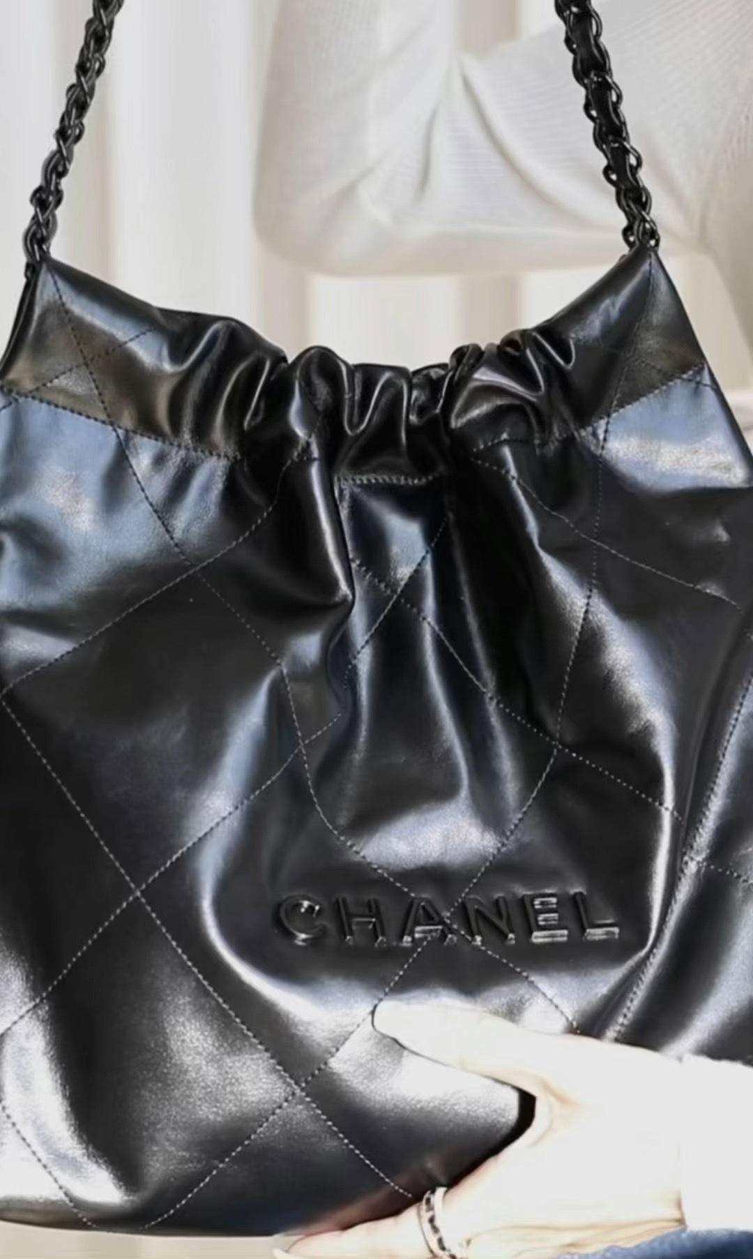 Ellebag’s 1:1 Replica of the Chanel So Black 22 Bag: A Masterpiece of Modern Luxury(2025 July Updated)-Loja online de bolsa Louis Vuitton falsa de melhor qualidade, bolsa de designer de réplica ru