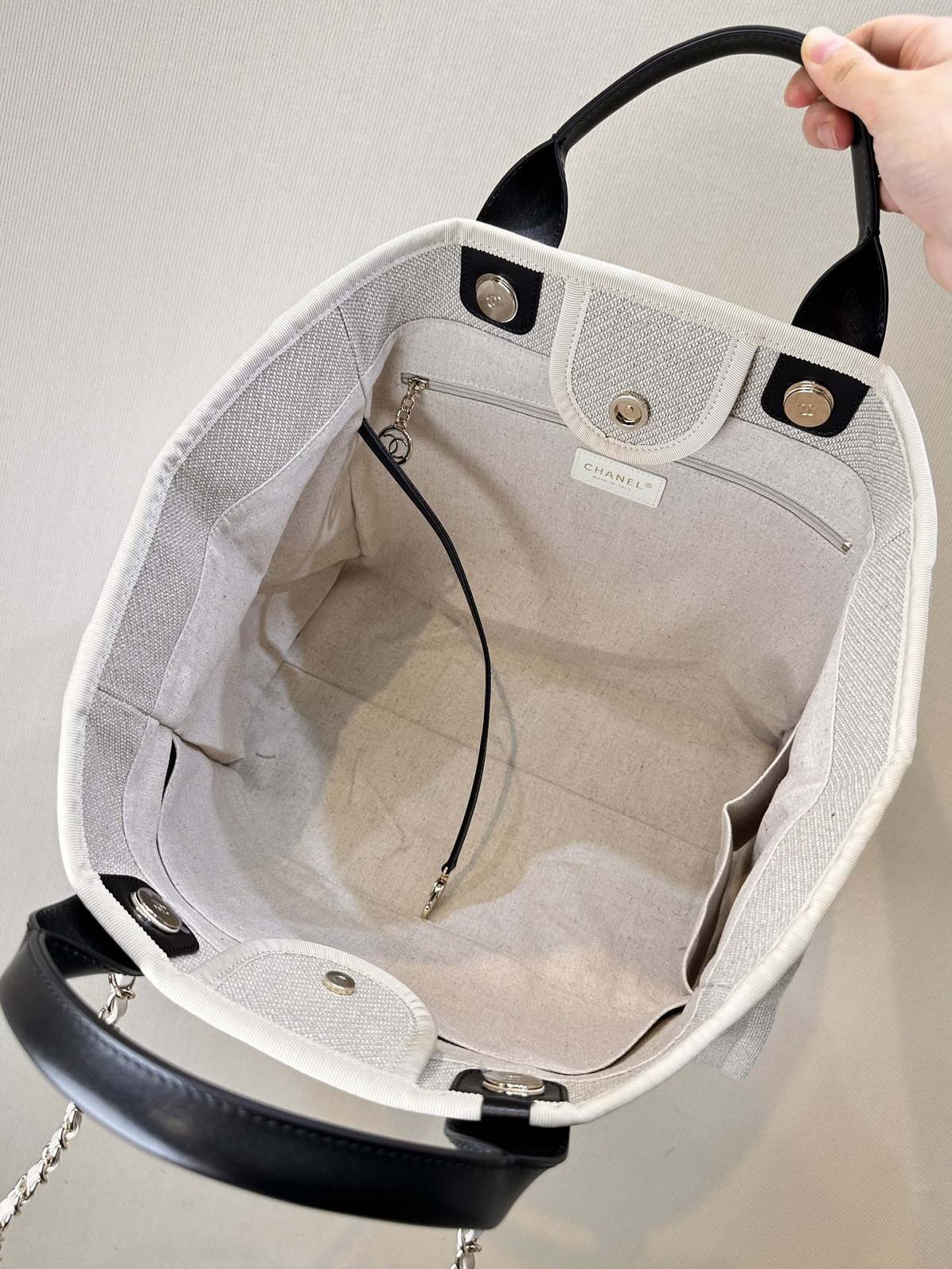 Ellebag’s 1:1 Replica of the Iconic Chanel 66941G Beach Tote: Mastering the Art of Craftsmanship(2025 July Updated)-Loja online de bolsa Louis Vuitton falsa de melhor qualidade, bolsa de designer de réplica ru
