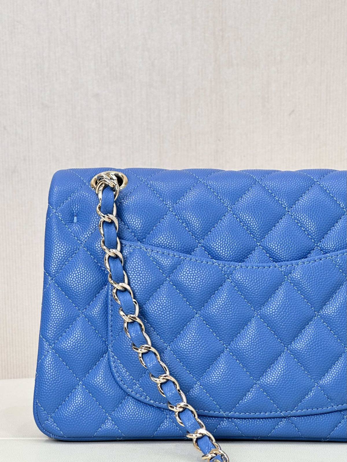 Ellebag’s 1:1 Replica of the Iconic Chanel AS1117 Classic Flap Bag: A Timeless Masterpiece of Craftsmanship(2025 July Updated)-Best Quality Fake Louis Vuitton Bag Online Store, Replica designer bag ru
