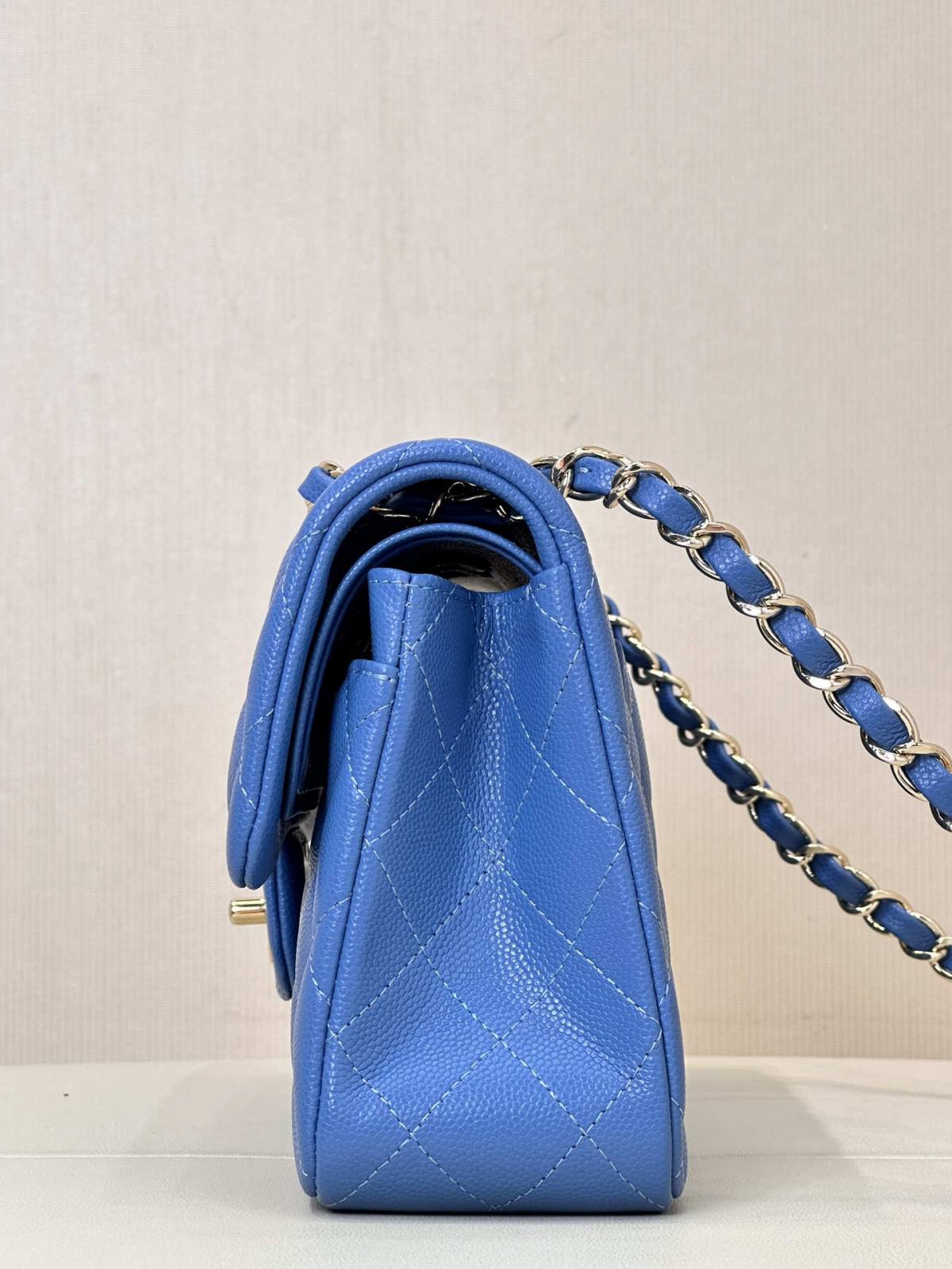 Ellebag’s 1:1 Replica of the Iconic Chanel AS1117 Classic Flap Bag: A Timeless Masterpiece of Craftsmanship(2025 July Updated)-Best Quality Fake Louis Vuitton Bag Online Store, Replica designer bag ru