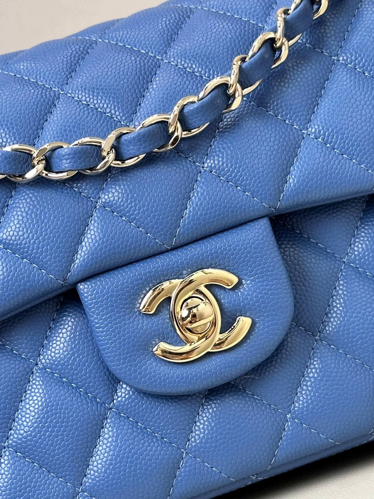 Ellebag’s 1:1 Replica of the Iconic Chanel AS1117 Classic Flap Bag: A Timeless Masterpiece of Craftsmanship(2025 July Updated)-Best Quality Fake Louis Vuitton Bag Online Store, Replica designer bag ru