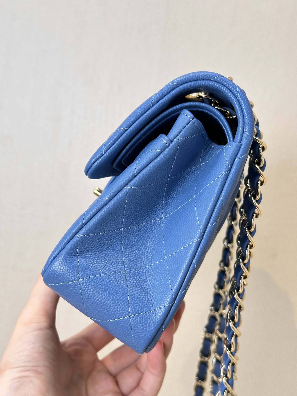 Ellebag’s 1:1 Replica of the Iconic Chanel AS1117 Classic Flap Bag: A Timeless Masterpiece of Craftsmanship(2025 July Updated)-Best Quality Fake Louis Vuitton Bag Online Store, Replica designer bag ru