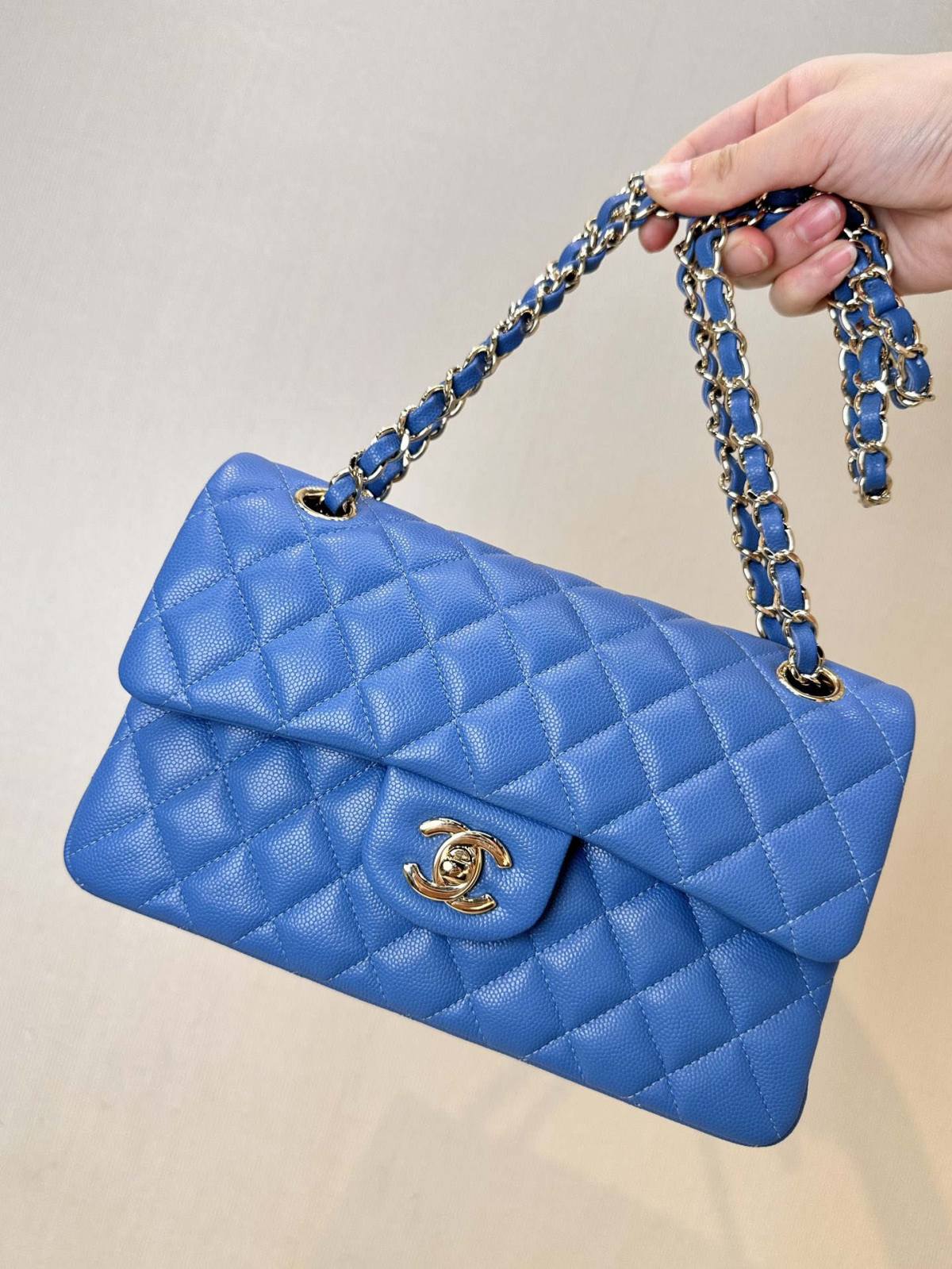 Ellebag’s 1:1 Replica of the Iconic Chanel AS1117 Classic Flap Bag: A Timeless Masterpiece of Craftsmanship(2025 July Updated)-Best Quality Fake Louis Vuitton Bag Online Store, Replica designer bag ru