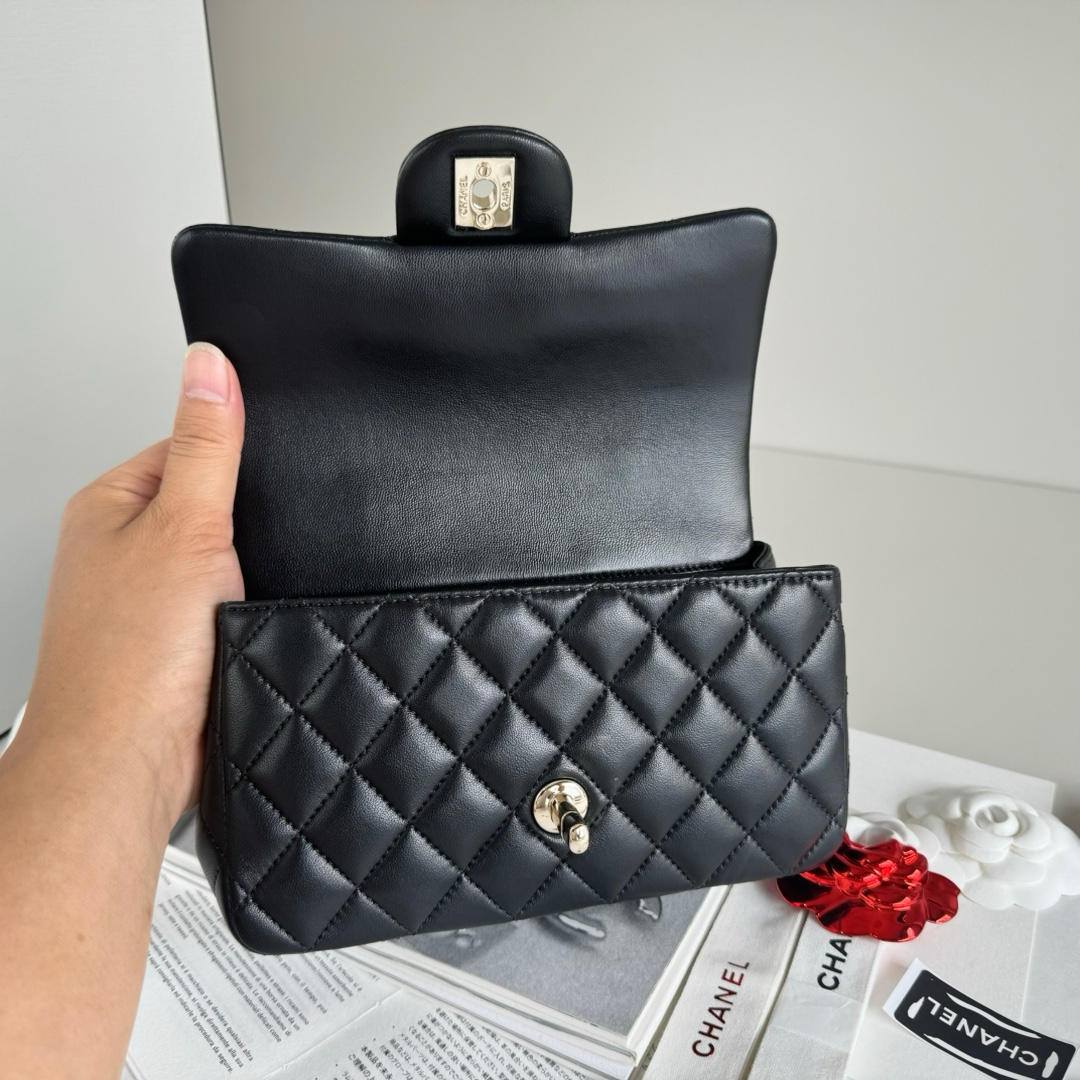 Ellebag’s 1:1 Replication of the Classic Chanel CF Mini Handbag: A Blend of Elegance and Functionality(2025 July Updated)-Paras laatu väärennetty Louis Vuitton laukku verkkokauppa, replika suunnittelija laukku ru